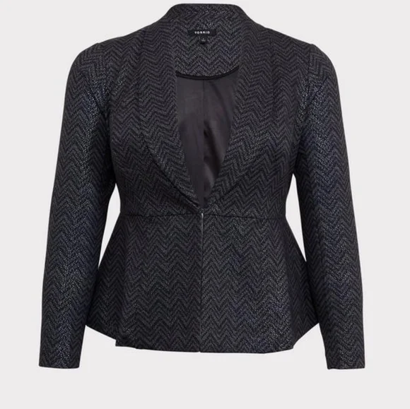 NWT TORRID Size 4 Studio Uptown Prem. Ponte Black Chevron Stretch Peplum Blazer - Picture 4 of 8